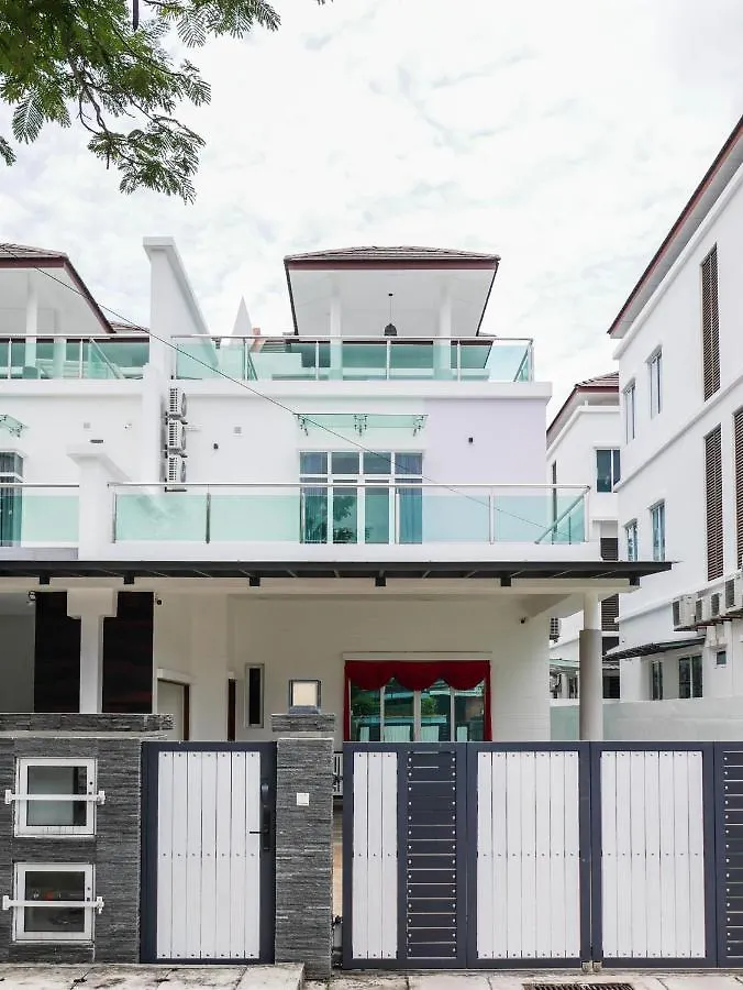 Joyful Guesthouse#Islandhosp George Town Homestay